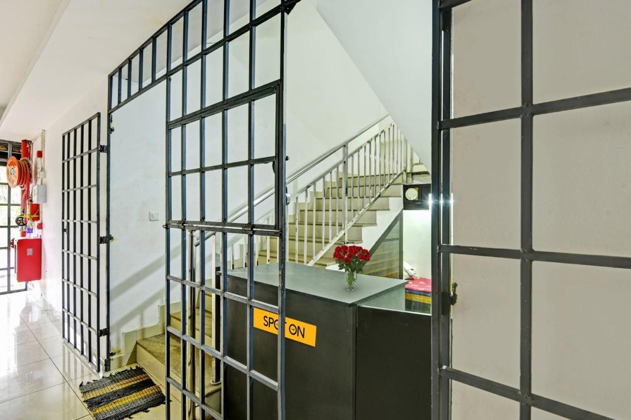 Hotel O Royal Residency Erattupetta Dış mekan fotoğraf